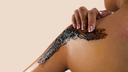 gommage peau autobronzant
